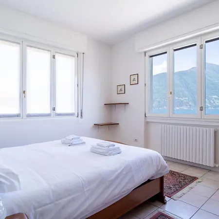 Aurora House - Balcone Vista - Parking * Rezzonico