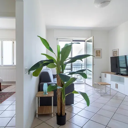 Aurora House - Balcone Vista - Parking Apartamento *