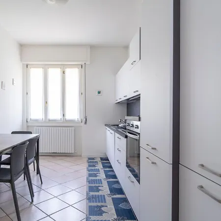 Aurora House - Balcone Vista - Parking Apartamento *