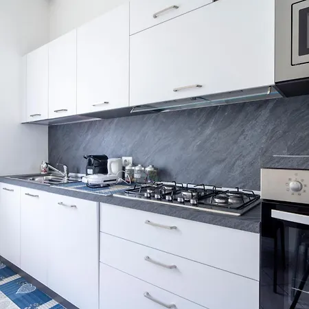 Apartamento Aurora House - Balcone Vista - Parking Rezzonico