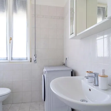 Apartamento Aurora House - Balcone Vista - Parking Rezzonico